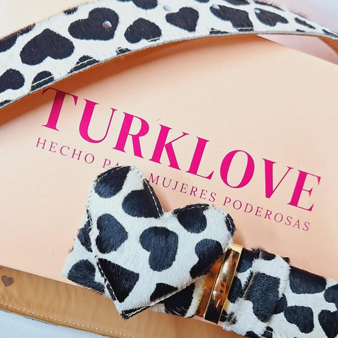 CINTURON LOVE PRINT CORAZONES