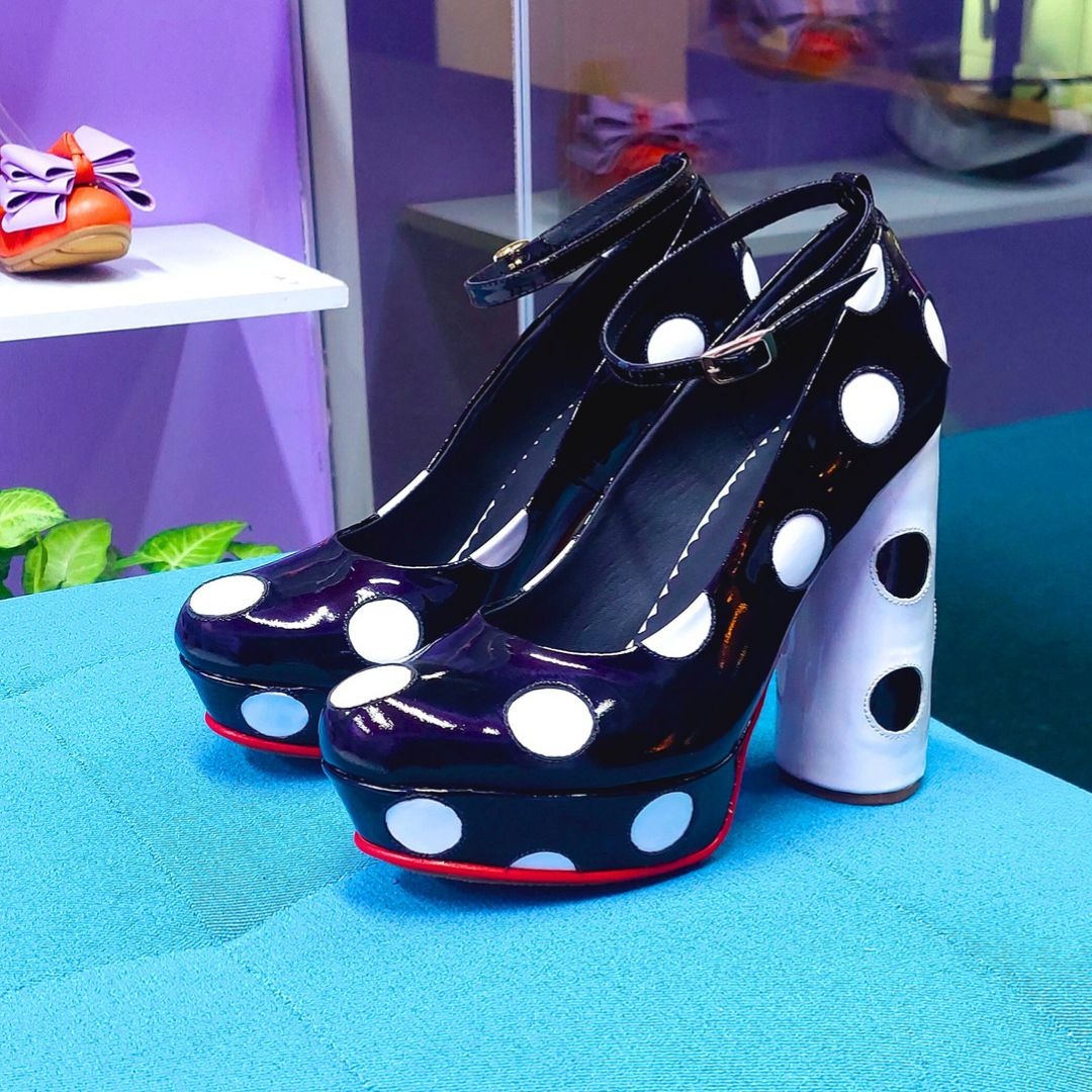 SALE POLKA DOTS NEGRO